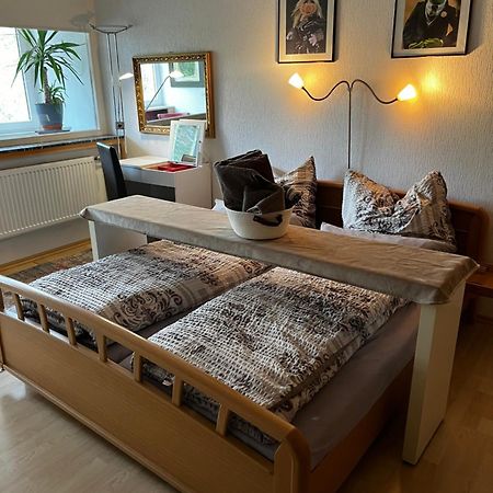 Gemuetliche, Ganze Wohnung In Ruhiger, Zentraler Lage Leverkusen Eksteriør bilde